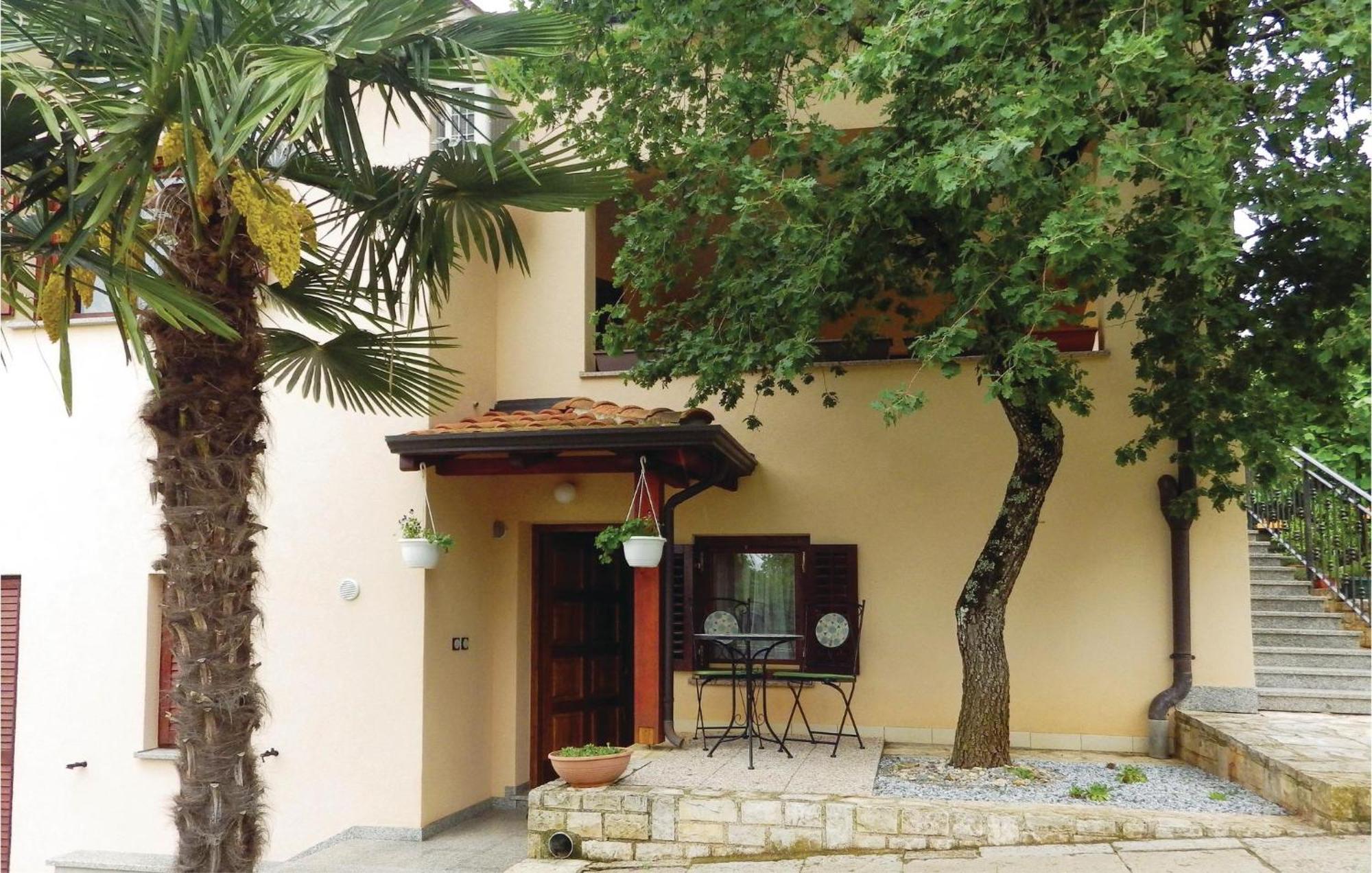 Stunning Apartment In Radmani With Wifi Exterior photo